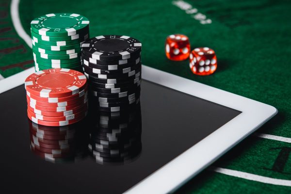 The best online poker tournaments on Saturday 14th and Sunday 15th February: Carnival Series and Sale Week are here!